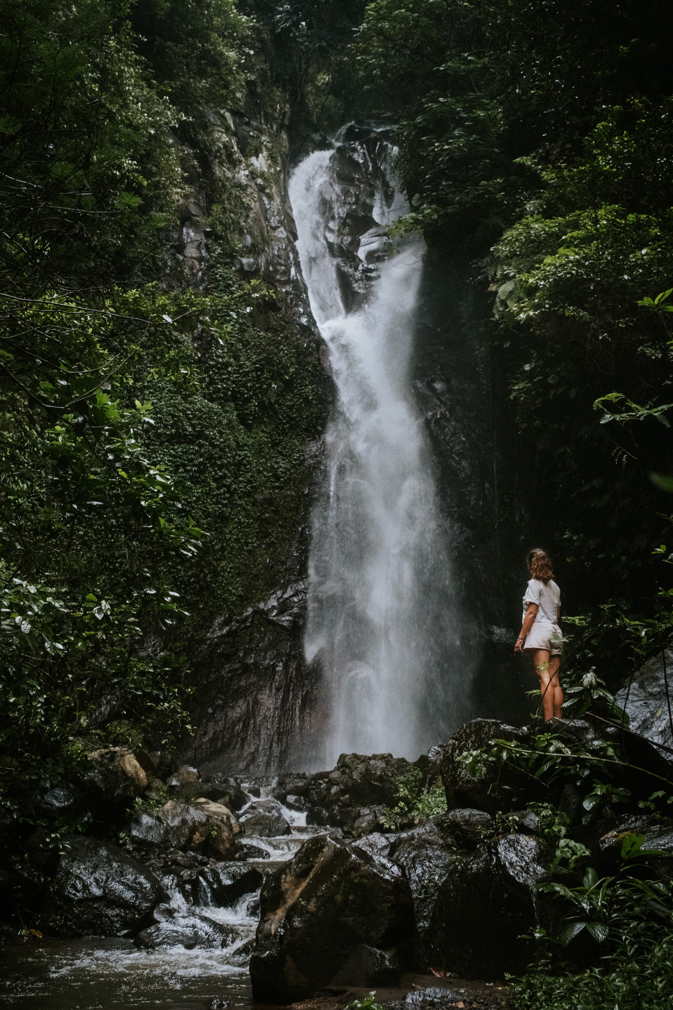visiter la cascade de Les à Bali