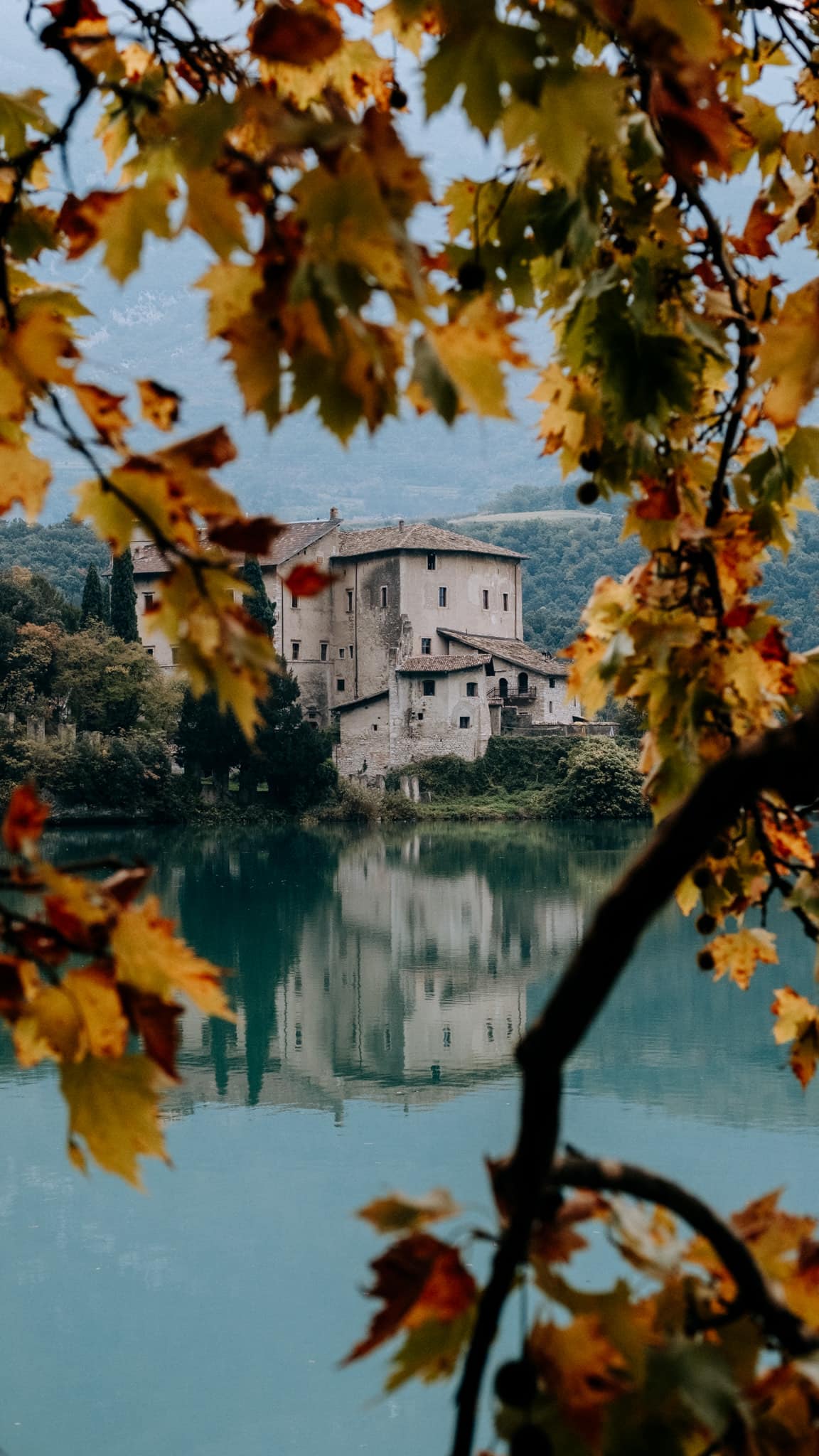 visiter le lago di toblino en italie