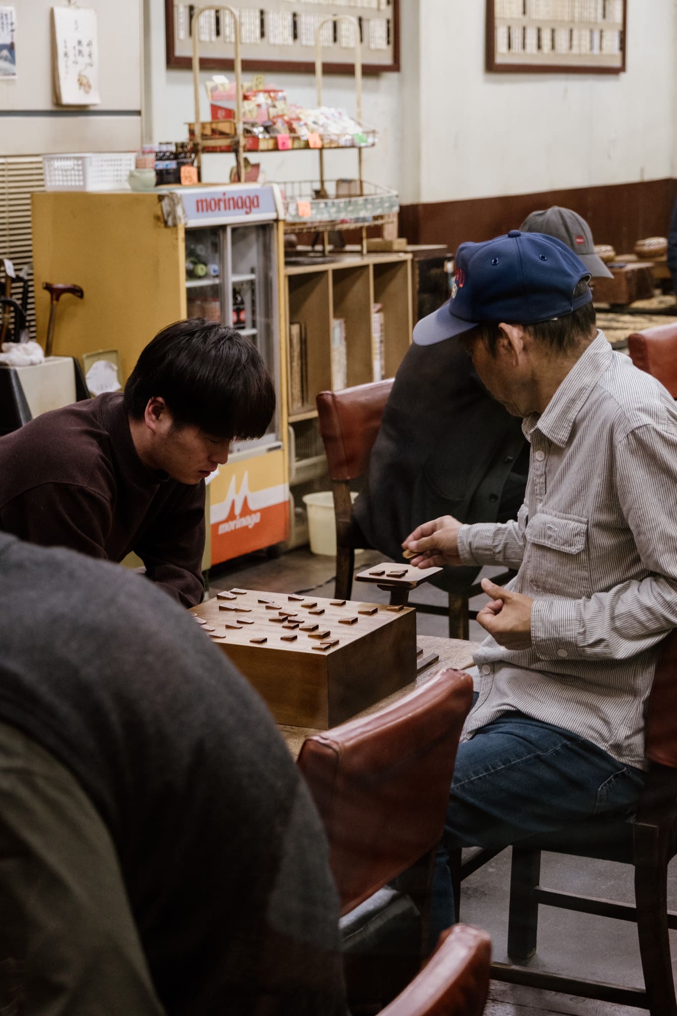 joueur d'echecs chinois dans le quartier de shinsekai osaka
