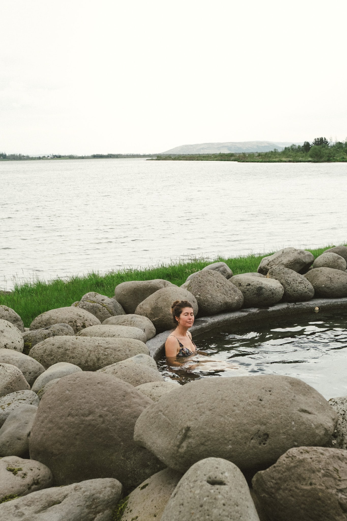 activiéts voyage islande tout compris : faire un spa dans des hot springs sur le cercle d'or