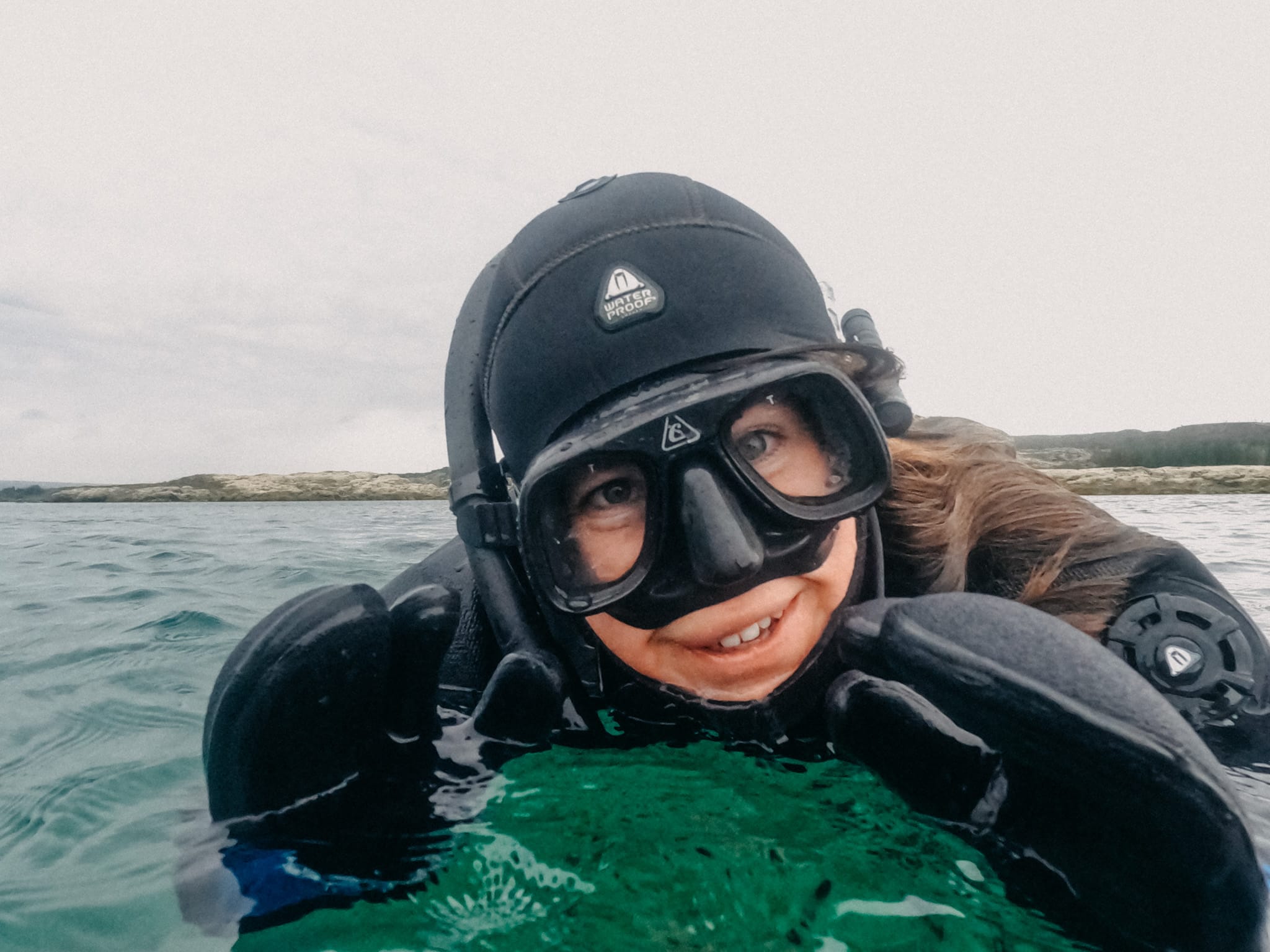 snorkeling à silfra dans une eau à 2 degrès