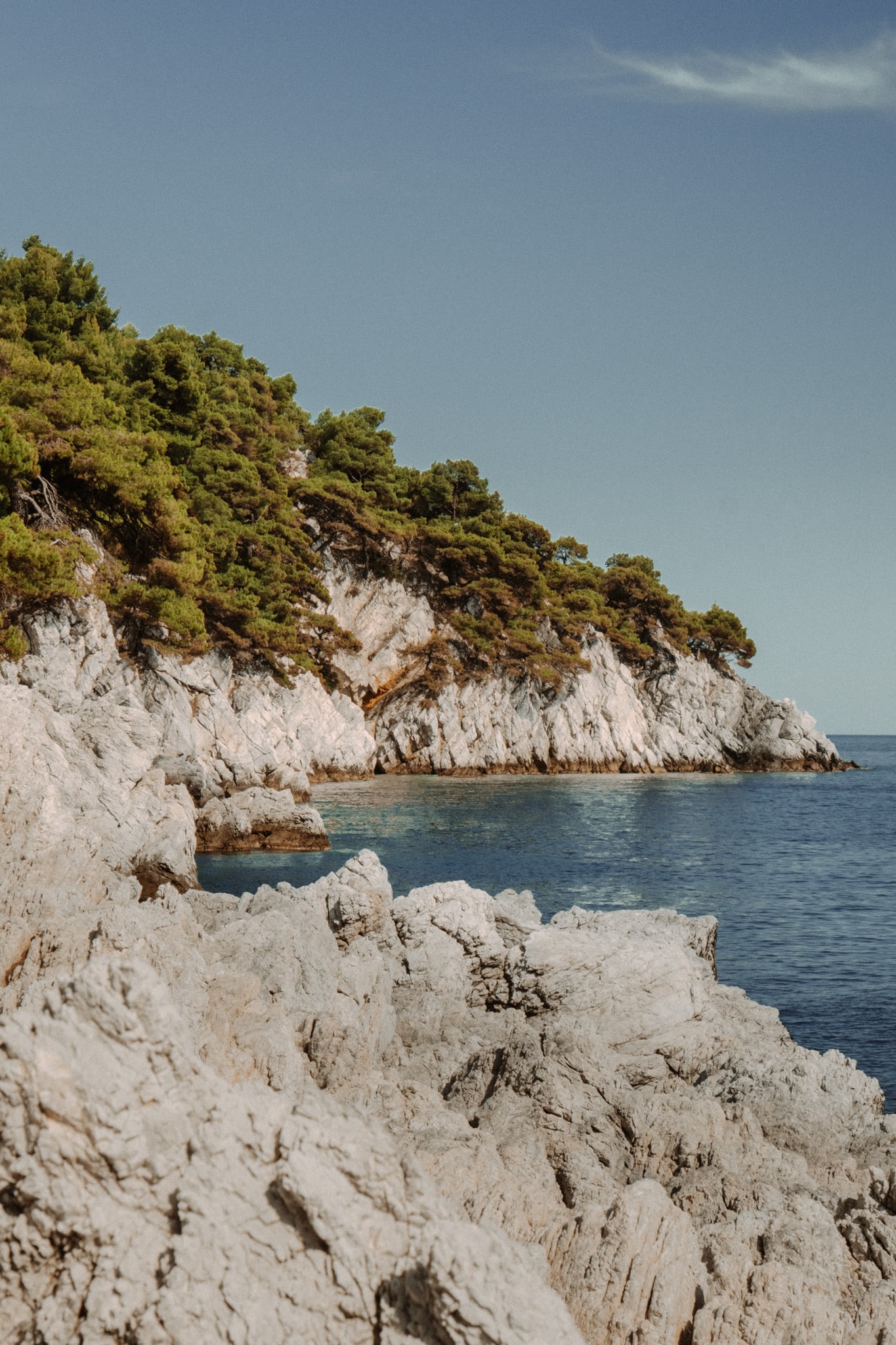 une des plus belles plages de skopelos en grece : Amarantos Beach